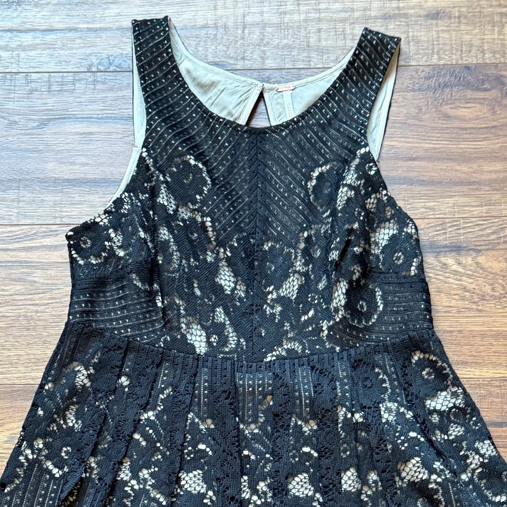 Free People “Rocco” Babydoll Black Lace Mini Dress Size 2 - Picture 6 of 13